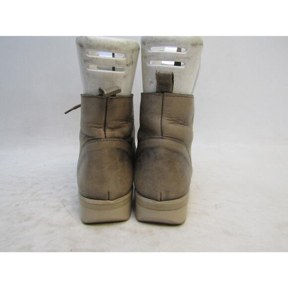 NAOT Size 39 EUR Distressed Beige Leather Lace Up Ankle Fashion Boots Bootie - Picture 7 of 11